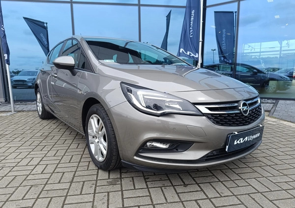 Opel Astra cena 49900 przebieg: 83337, rok produkcji 2016 z Gdańsk małe 352